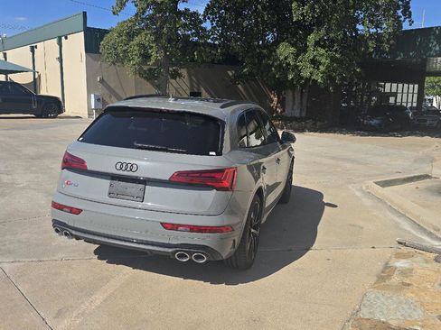 Used 2021 Audi SQ5 Premium Plus w/ Premium Plus Package AWD/4WD image 4