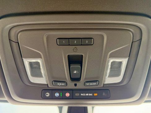 Used 2020 GMC Sierra 1500 SLT w/ SLT Premium Package image 23