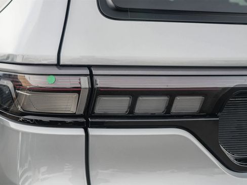 New 2026 Jeep Grand Wagoneer Limited w/ Convenience Group I image 7