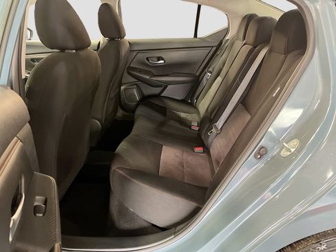 Used 2025 Nissan Sentra SR FWD image 23