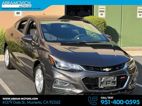 Used 2017 Chevrolet Cruze LT w/ RS Package FWD image 1