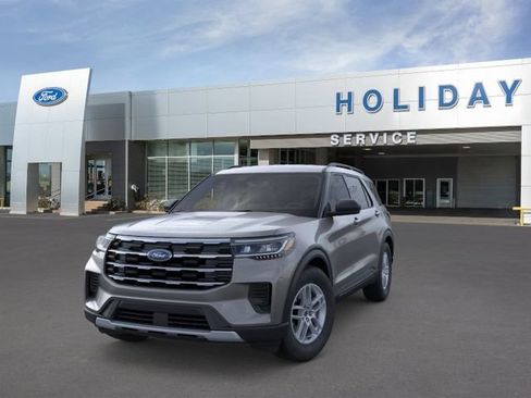 New 2026 Ford Explorer Active RWD image 2