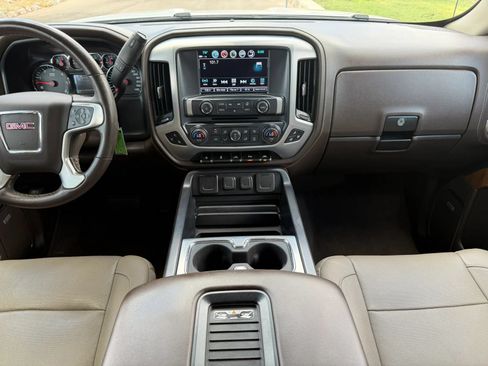 Used 2018 GMC Sierra 1500 SLT w/ Enhanced Driver Alert Package RWD image 9