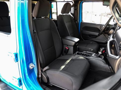 Used 2022 Jeep Wrangler Unlimited Sport image 43