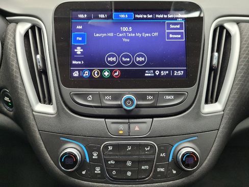 Used 2024 Chevrolet Malibu LT image 25