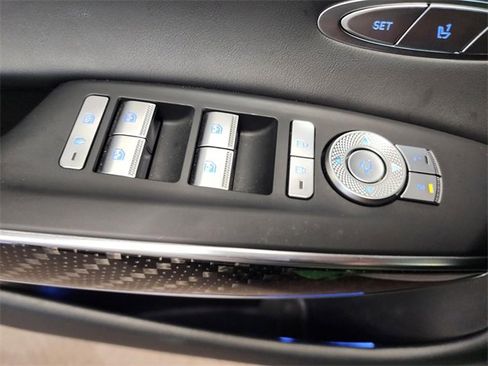 Used 2023 Genesis GV70 3.5T Sport w/ Sport Prestige Package image 22