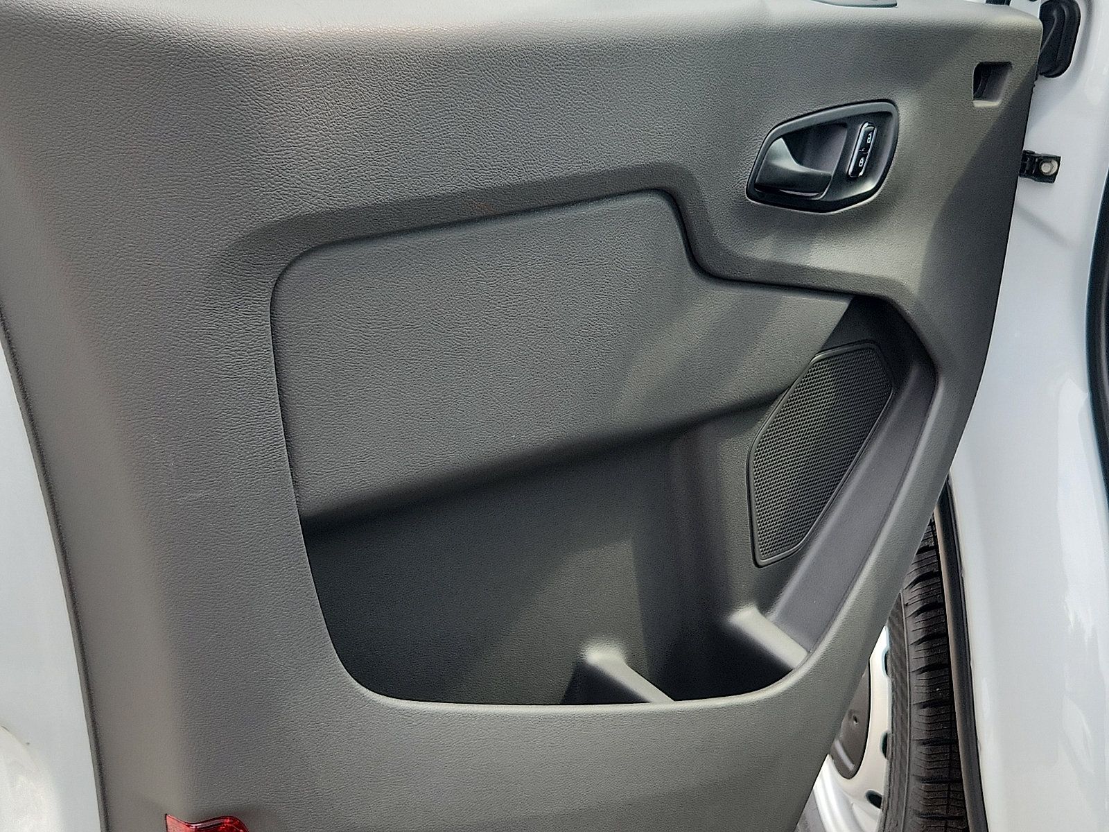 New 2026 Ford Transit 250 148 Medium Roof RWD image 6