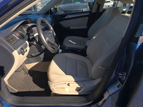 Used 2016 Volkswagen Jetta SE image 11