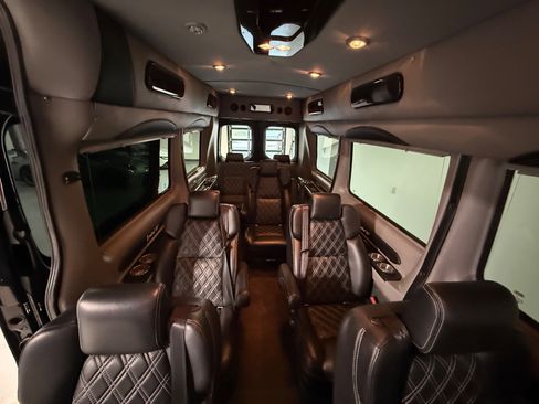 Used 2020 Mercedes-Benz Sprinter 3500 image 19