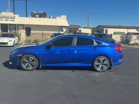 Used 2018 Honda Civic EX-T image 4