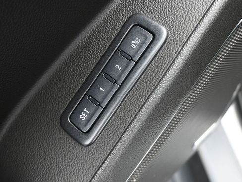 Used 2017 GMC Yukon Denali w/ Open Road Package image 21