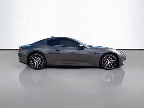 Certified 2024 Maserati GranTurismo Modena image 2