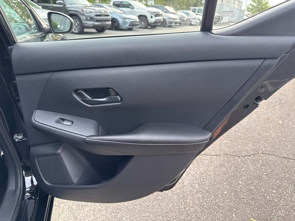 Certified 2025 Nissan Sentra SV FWD image 36
