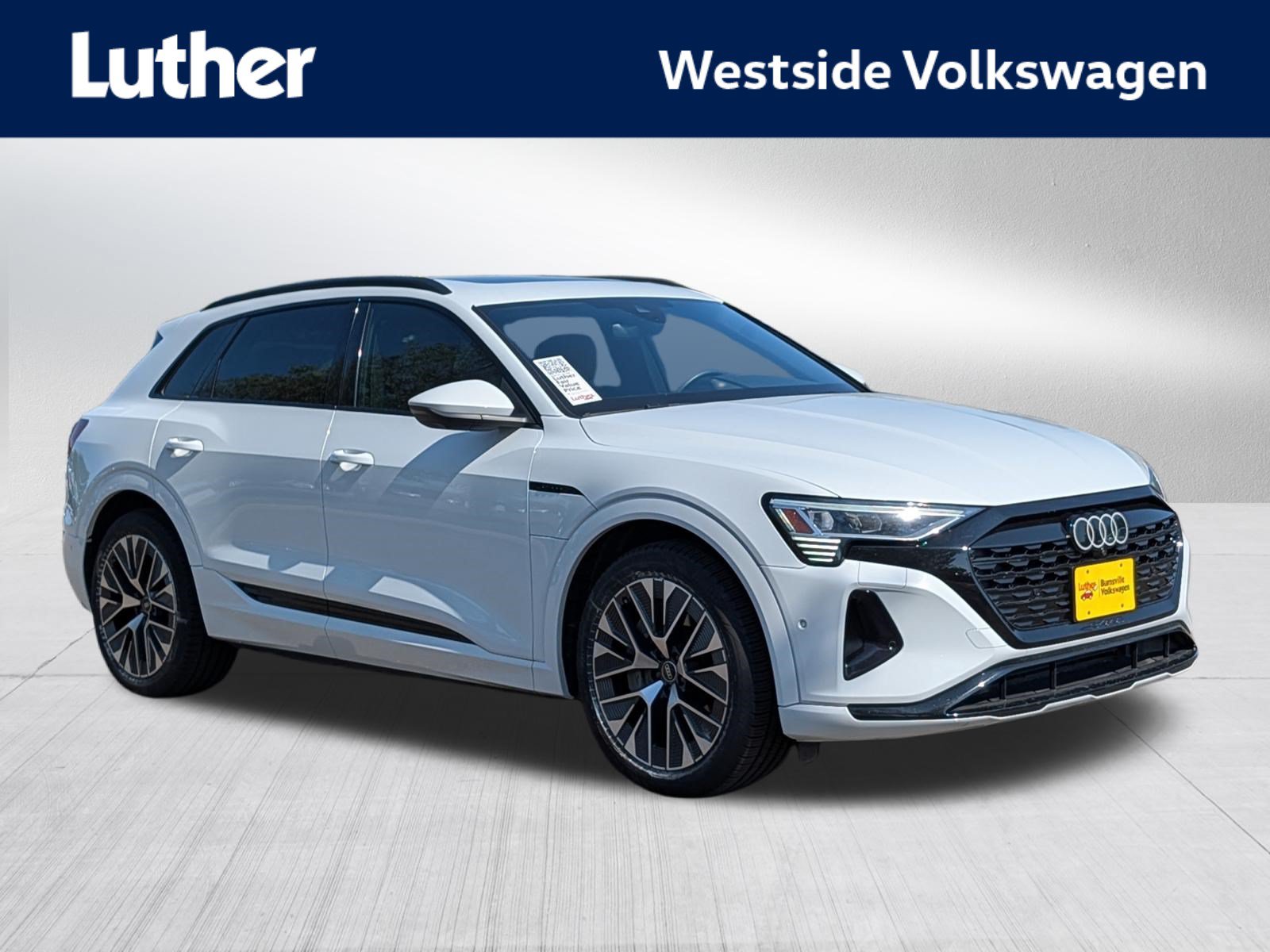 Used 2024 Audi Q8 e-tron Premium Plus w/ Premium Plus Package AWD/4WD image 1