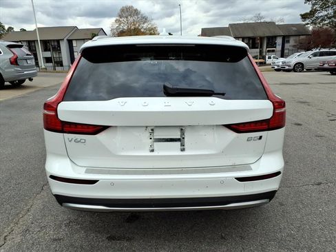 New 2026 Volvo V60 B5 Cross Country Plus w/ Protection Package Premier image 4