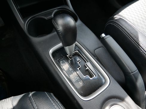 Used 2015 Mitsubishi Outlander SE FWD image 24