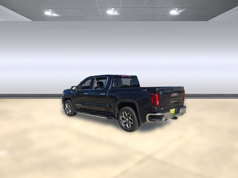 Used 2023 GMC Sierra 1500 SLT w/ SLT Premium Package image 3