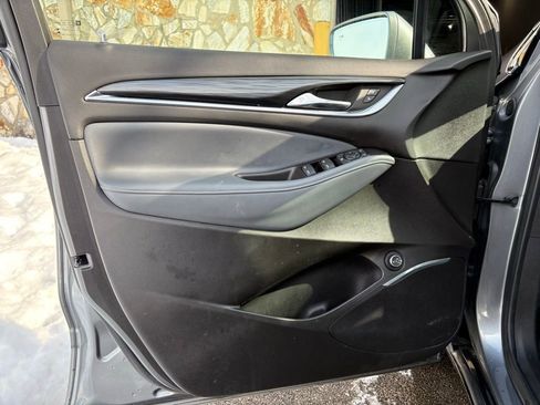 Used 2020 Buick Enclave Essence image 15