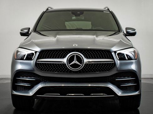 Used 2022 Mercedes-Benz GLE 450 4MATIC image 2