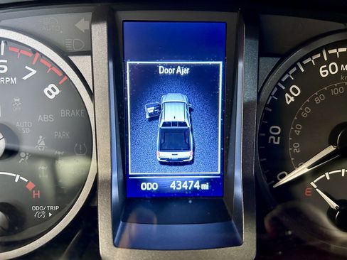 Used 2022 Toyota Tacoma 4x4 Double Cab image 20