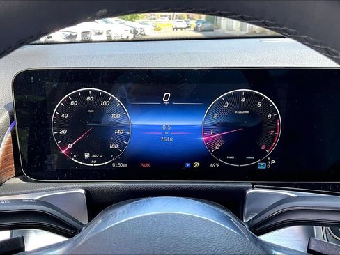 Used 2026 Mercedes-Benz GLB 250 4MATIC image 22