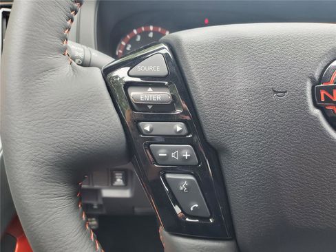 New 2026 Nissan Frontier PRO-4X w/ Pro-4x Convenience Package image 16