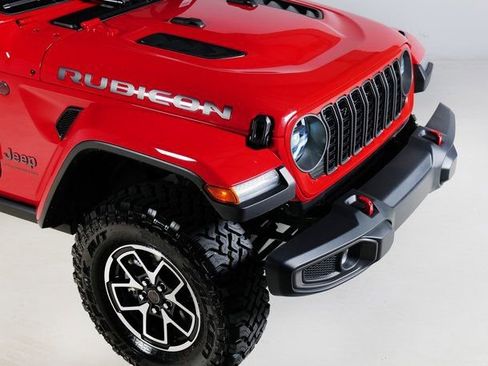 Used 2025 Jeep Gladiator Rubicon w/ Convenience Group image 27