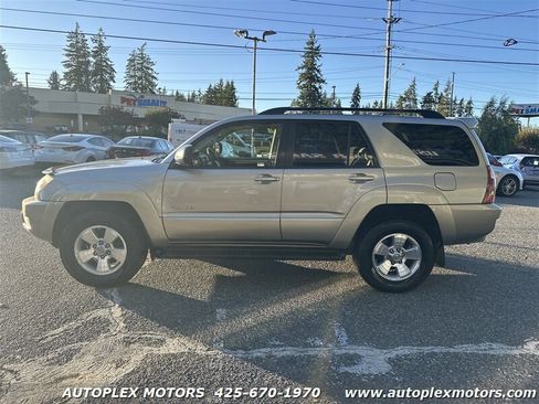 Used 2004 Toyota 4Runner SR5 image 4