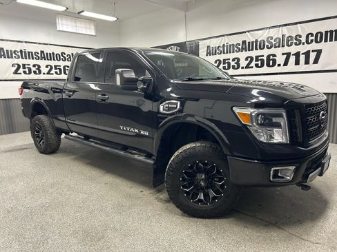 Used 2018 Nissan Titan PRO-4X AWD/4WD image 1