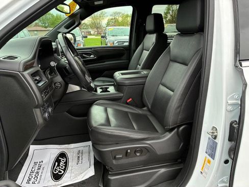 Used 2022 Chevrolet Tahoe LT w/ LT Signature Plus Package image 11