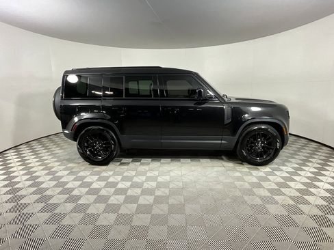 Used 2020 Land Rover Defender 110 S image 5