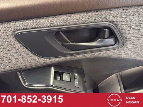 Certified 2023 Nissan Rogue S image 38