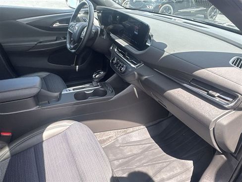 Used 2024 Buick Envista Preferred w/ Convenience I Package FWD image 27