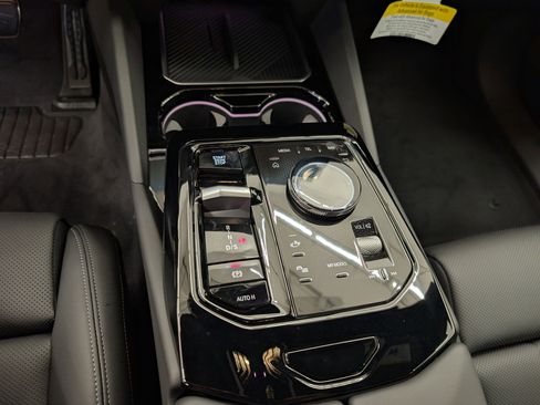 New 2026 BMW 530i RWD image 24