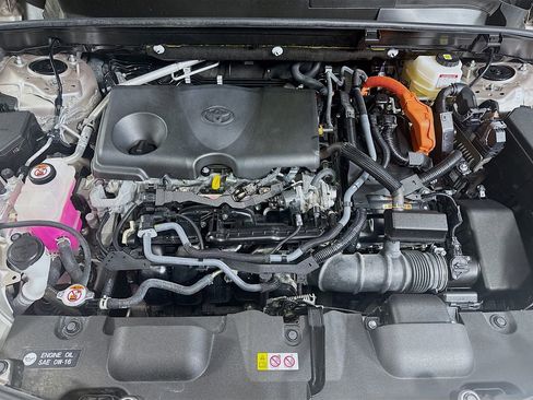 Certified 2024 Toyota Venza Limited image 31