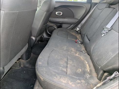 Used 2016 Kia Soul + FWD image 10