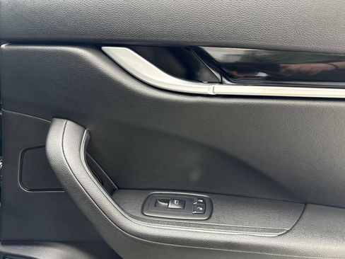 Used 2019 Maserati Levante AWD/4WD image 48