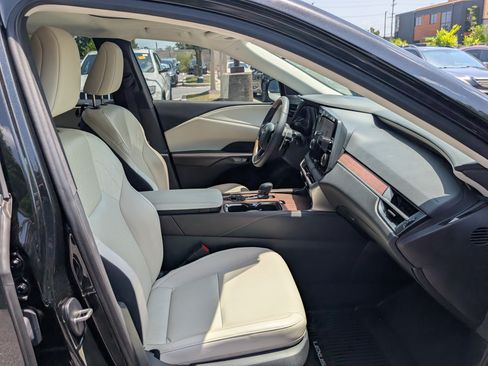 Used 2023 Lexus RX 350 Premium w/ Accessory Package AWD/4WD image 11