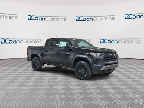 New 2026 Chevrolet Colorado Trail Boss AWD/4WD image 2