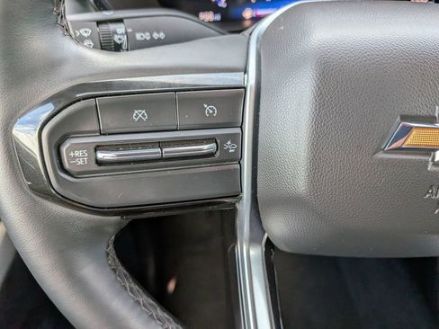 Used 2025 Chevrolet Colorado LT w/ LT Convenience Package RWD image 16