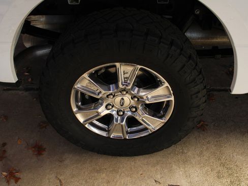 Used 2018 Ford F150 XLT w/ Equipment Group 302A Luxury image 26