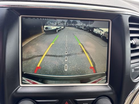 Used 2017 Jeep Grand Cherokee Overland w/ Jeep Active Safety Group image 14