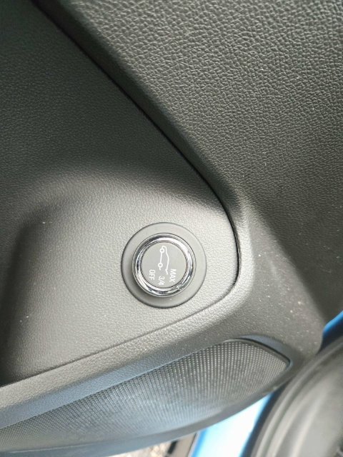 New 2025 Chevrolet TrailBlazer ACTIV w/ Convenience Package FWD image 32