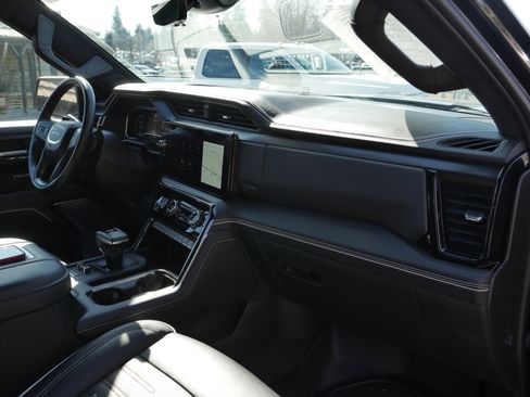 Used 2022 GMC Sierra 1500 AT4X image 33