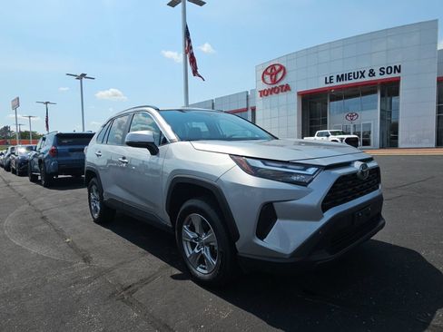 Certified 2025 Toyota RAV4 XLE AWD/4WD image 1