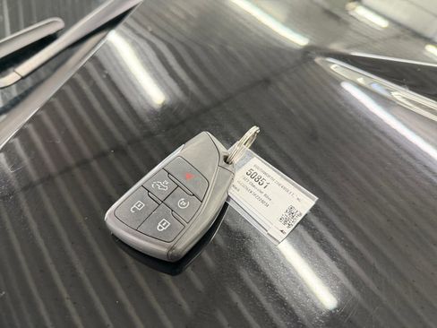 Used 2023 Chevrolet Silverado 1500 LT image 28