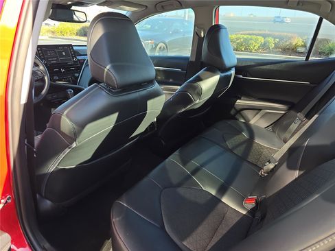 Used 2023 Toyota Camry XSE image 10