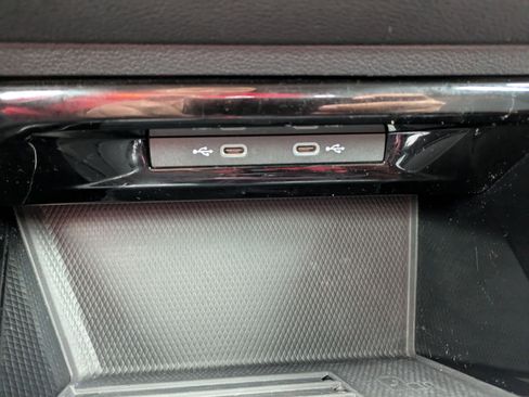 Used 2025 Volkswagen GTI SE image 20