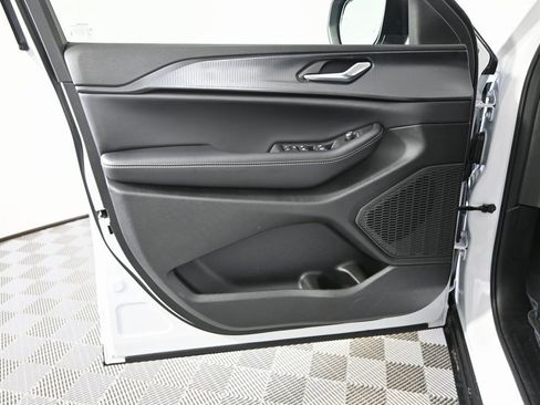 New 2026 Jeep Grand Cherokee Laredo X image 18