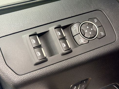 Used 2015 Ford F150 Lariat AWD/4WD image 15